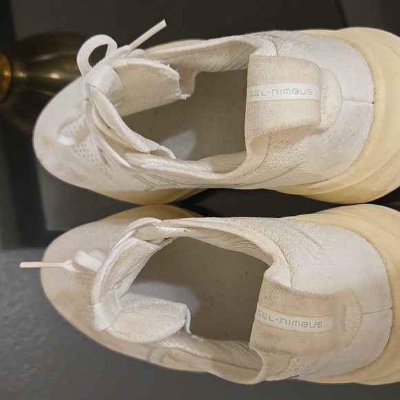 ASICS - Picture 7 of 12